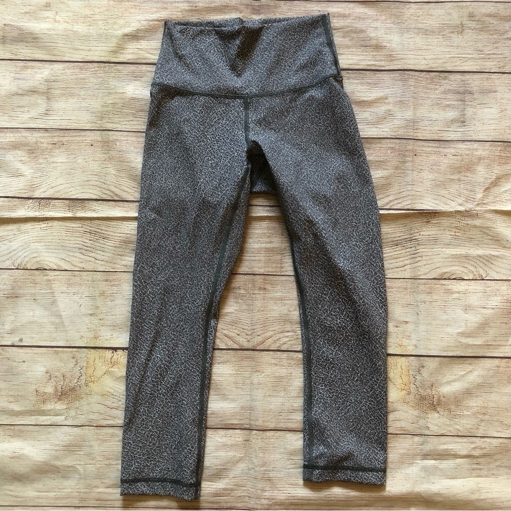 Lululemon Wunder Under Crop (Hi-Rise) - Luon Spray Jacquard White Black
